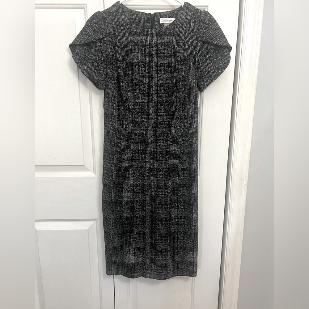 Calvin Klein posh sleeve dress size 4